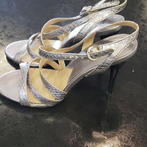 Michael kors heels  - Picture 4 of 5